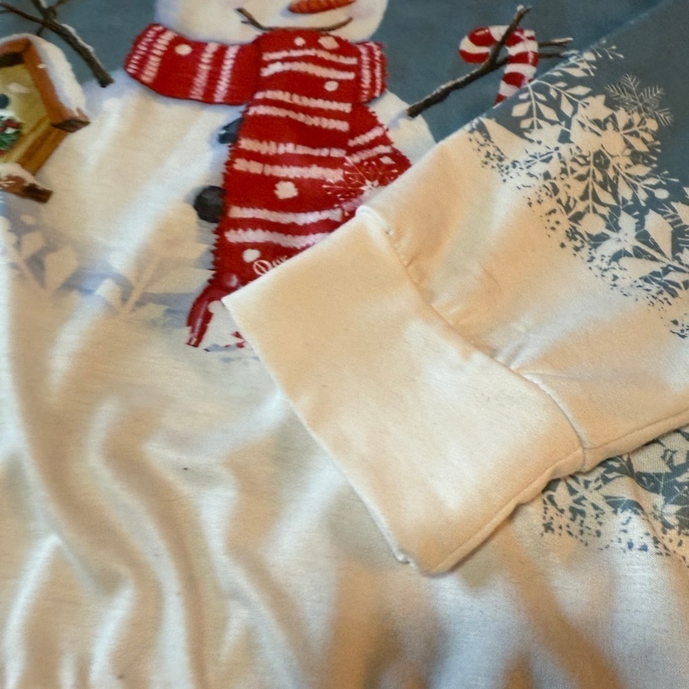 Festive Christmas Snowman Blue and White Lightweight sweatshirt Holiday XL/1XL - Picture 2 of 14